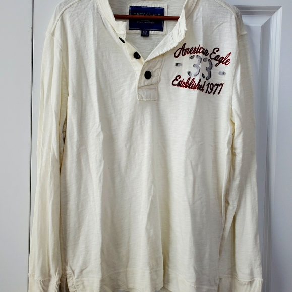 AMERICAN EAGLE 🦅 HENLEY - Picture 1 of 6